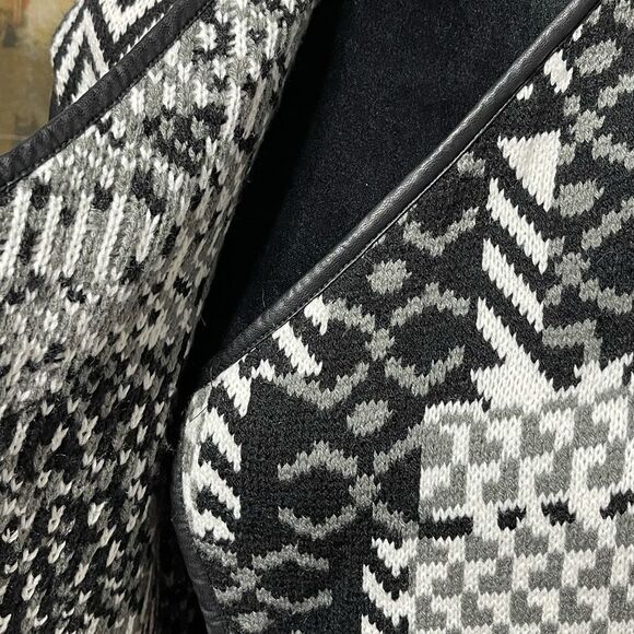 Textured Woven Cardigan Front Sweater W/Leather Sleeve and Trim Small - Picture 15 of 16